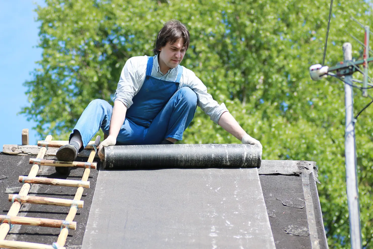 Rubber Roofing Repair Made Easy with Professional Help