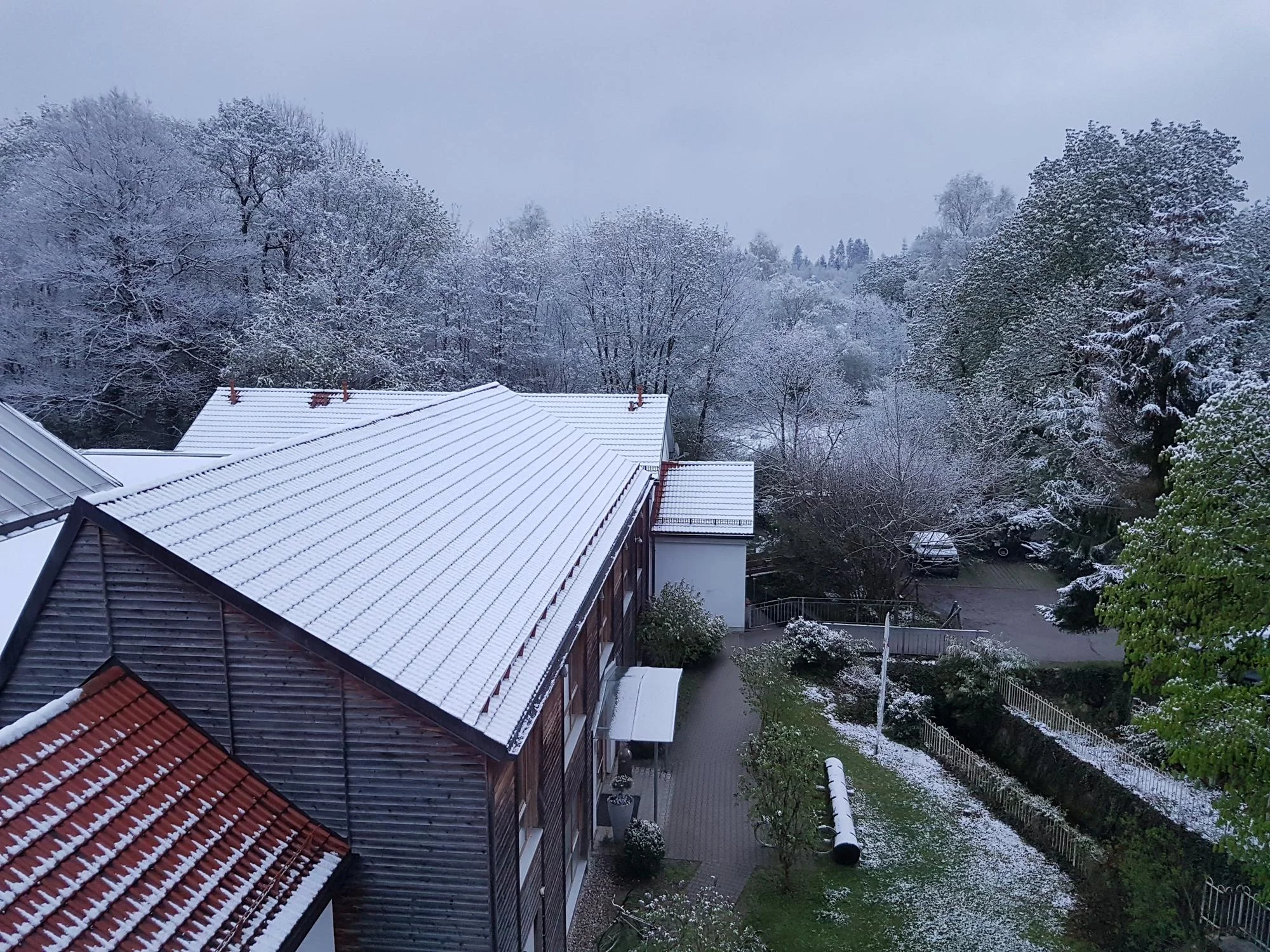 Metal Roofs & Heavy Snowfall