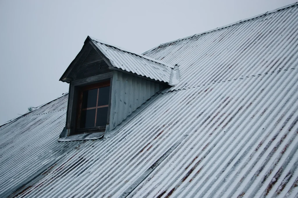 Metal Roof Performance in Snowy Conditions