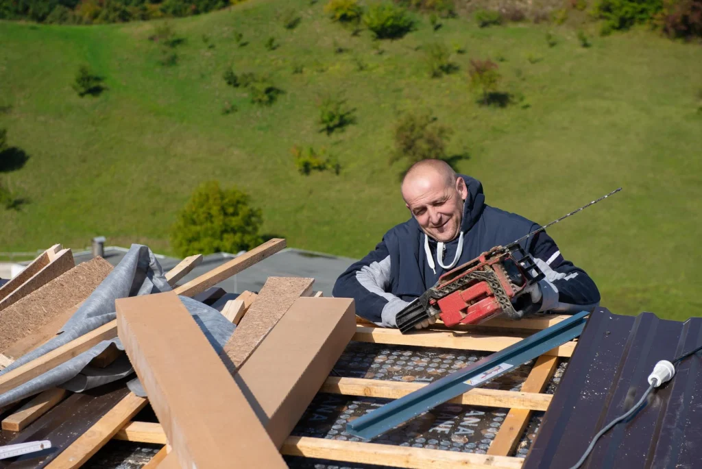 Things to consider before replacing a roof Ashland WI