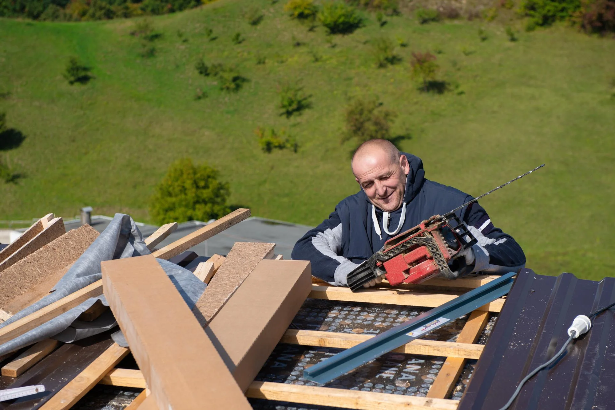 Things to consider before replacing a roof Ashland WI